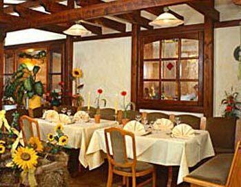 Hotel Restaurant Haus Waldesruh Eppenbrunn Esterno foto